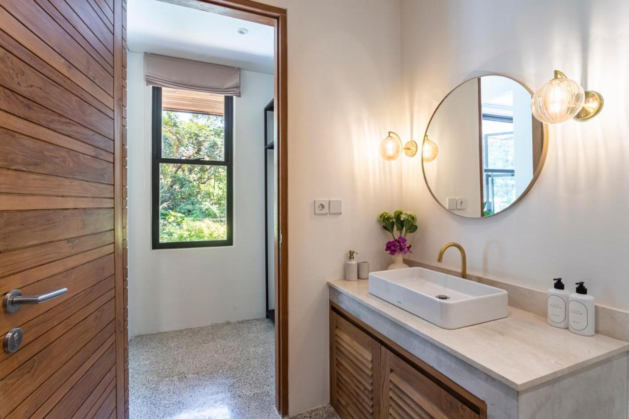 Villa Badoum Guesthouse ชังกู ภายนอก รูปภาพ